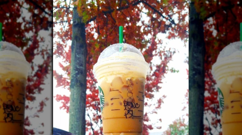 starbucks pumpkin spice latte