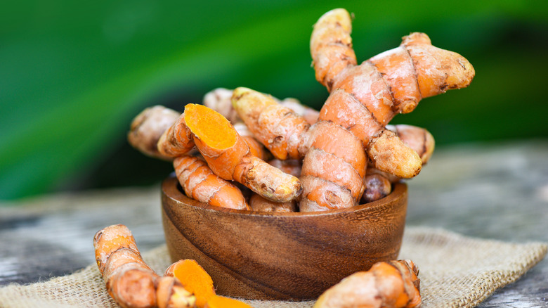 Fresh turmeric in bowl