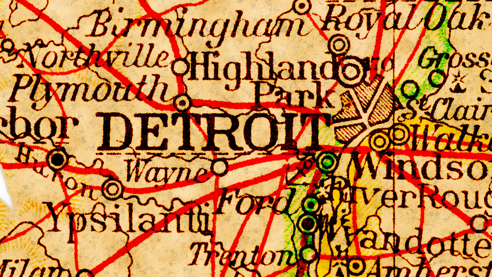 A vintage map highlighting Detroit