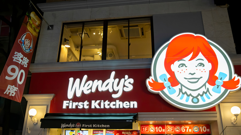 New Wendy's logo signage