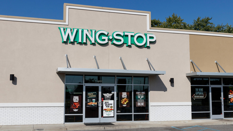 wingstop restaurant