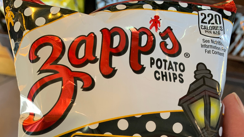Closeup look at a bag of Zapp's chips 