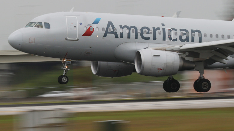 American Airlines plane