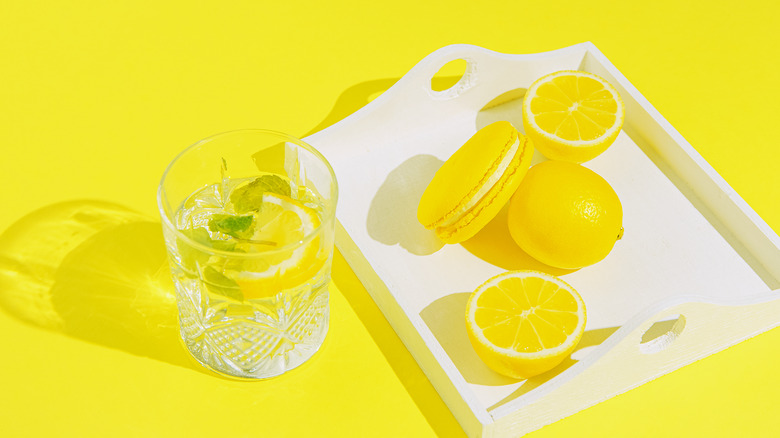 macaron cookies and lemonade