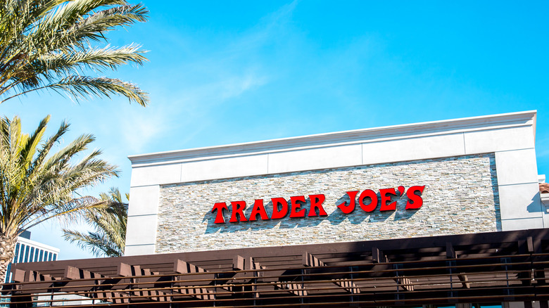 Trader Joe's with palm trees