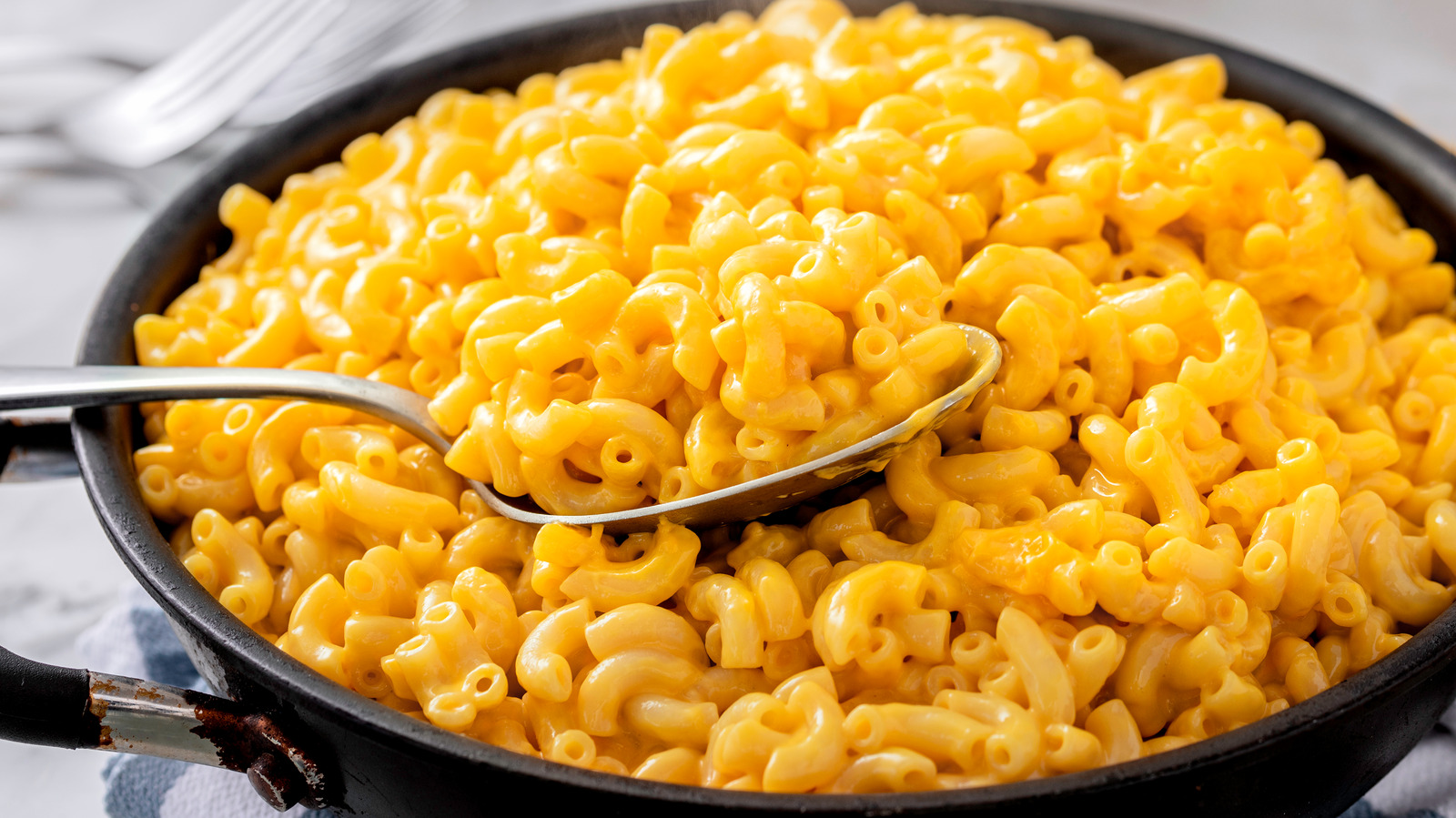 The Viral Hack for Making the Best Kraft Mac & Cheese