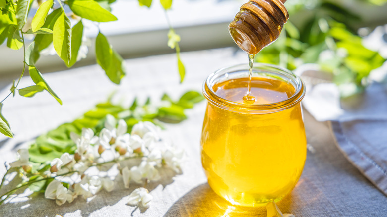 honey in jar