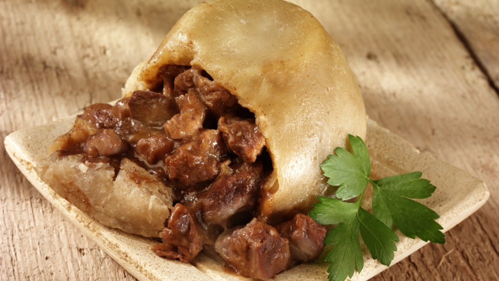 Steak and kidney pudding