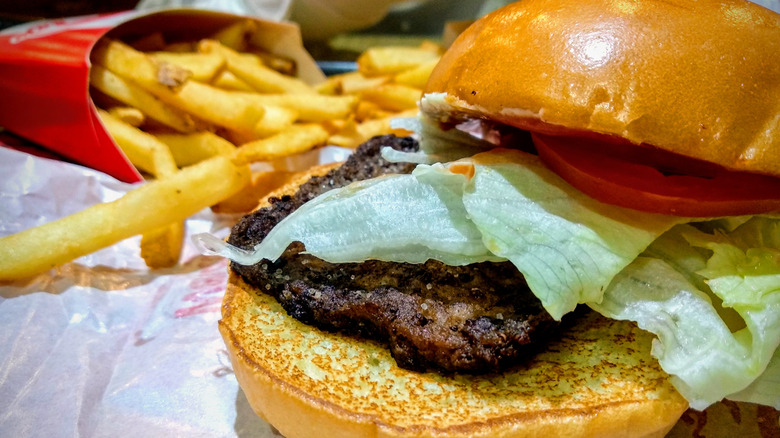 Wendy's hamburger with lettuce