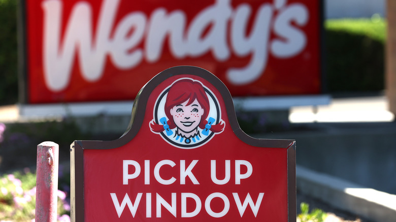 Wendy's pick-up window