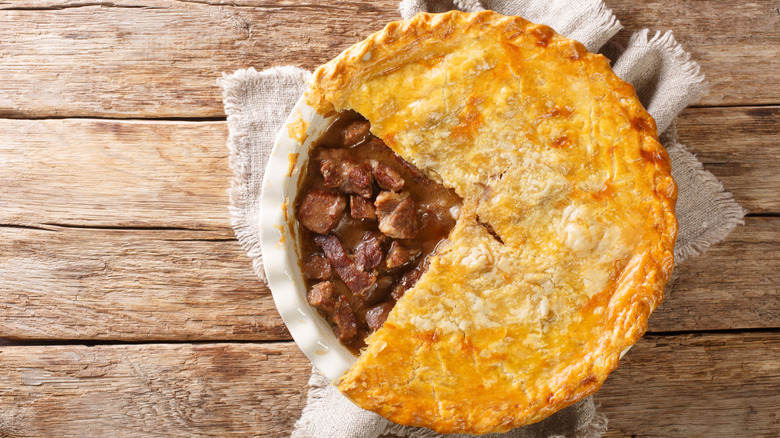 British steak and ale pie