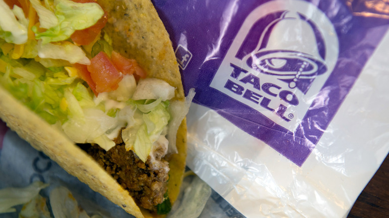 Taco Bell beef taco