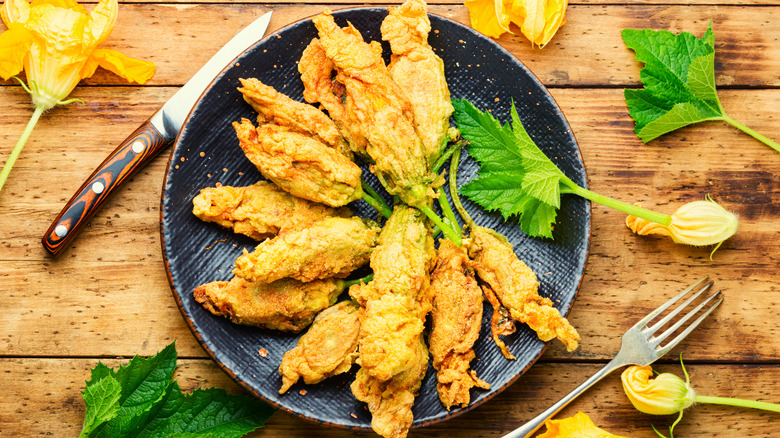 Fried zucchini blossoms