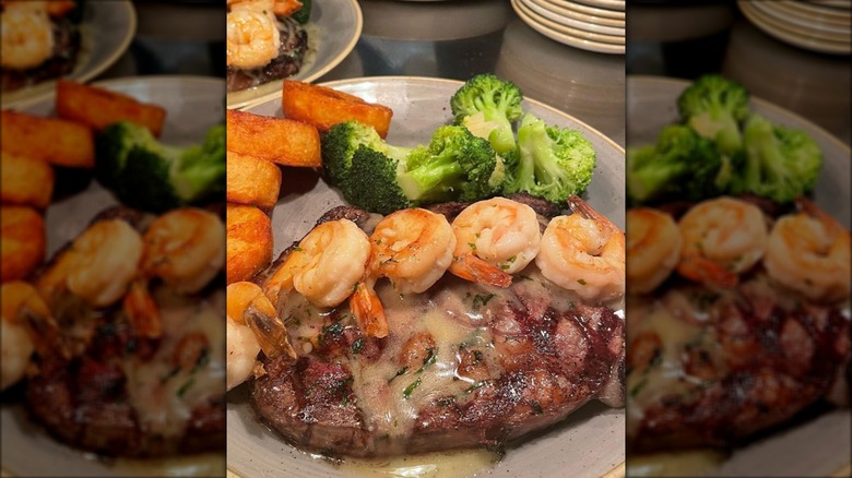 Steak with shrimp