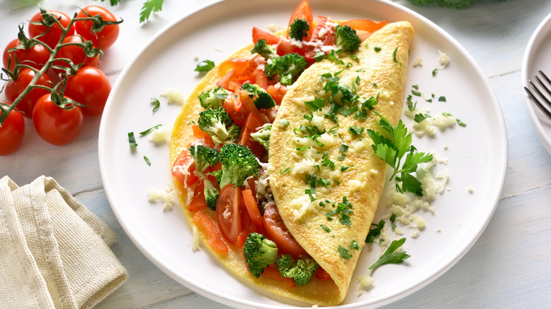 Omelette filled with vegetables