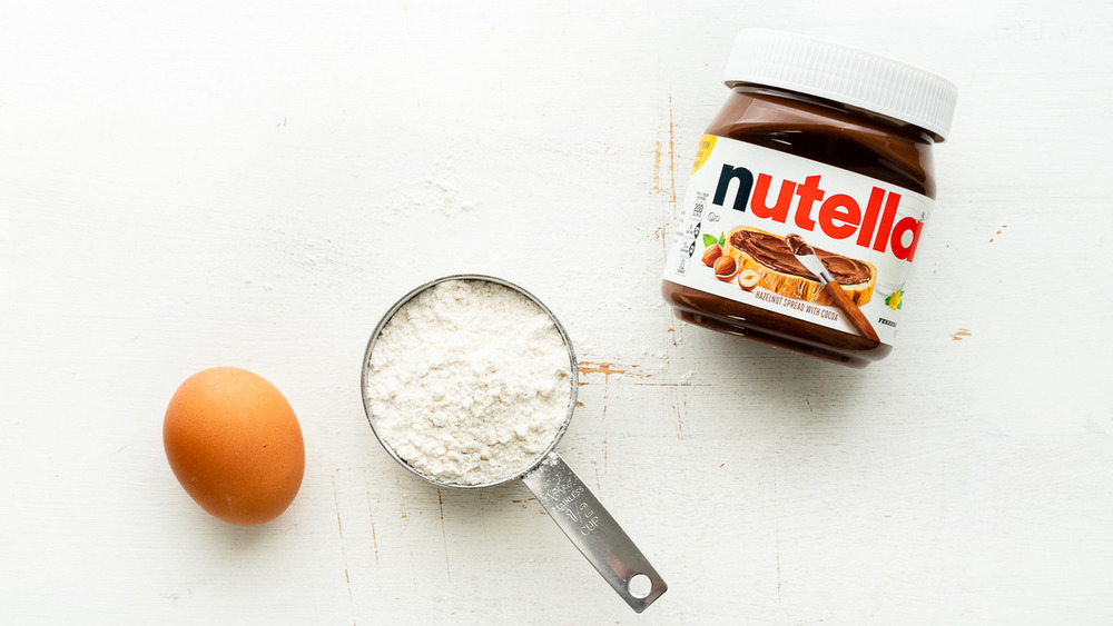 3-ingredient Nutella cookies ingredients placed on counter