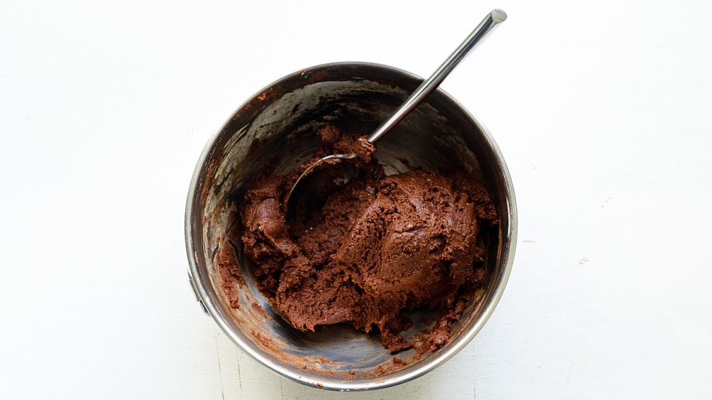 3-ingredient Nutella cookies dough ready for scooping