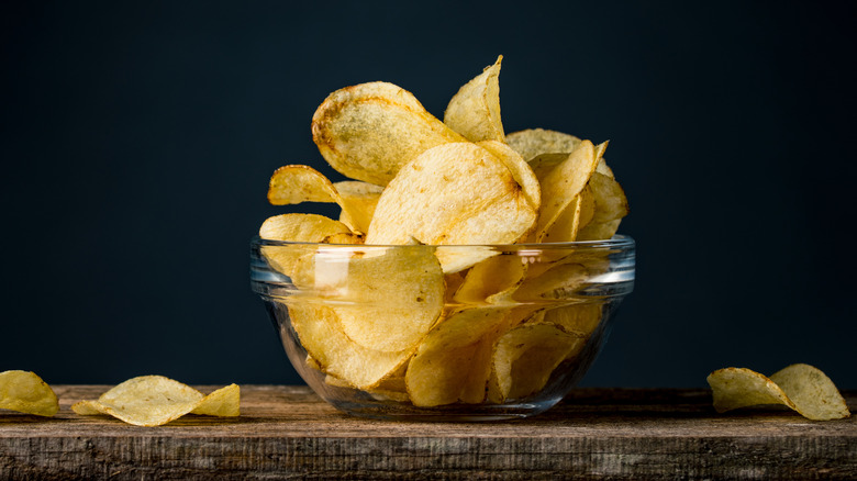 A bowl of potato chips