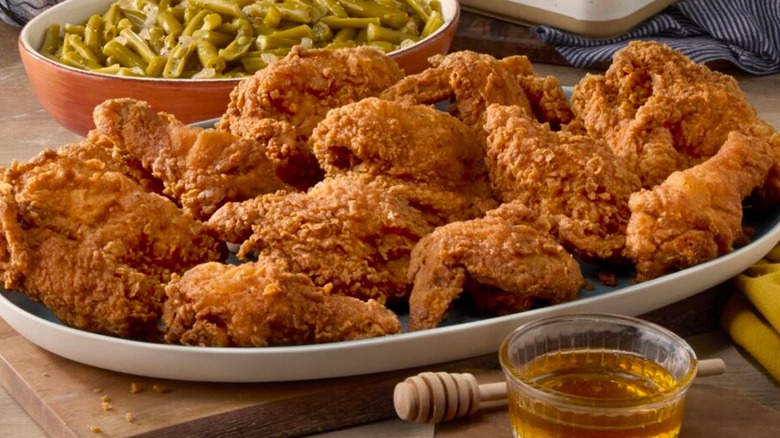 fried chicken, honey, green beans