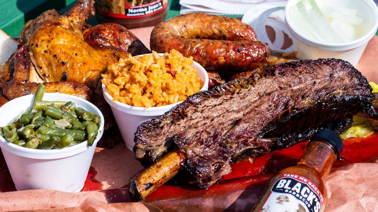 tray of barbecue at Black's Barbecue 