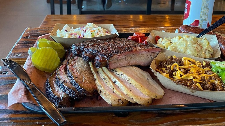 tray of barbecue at Evie Mae's BBQ