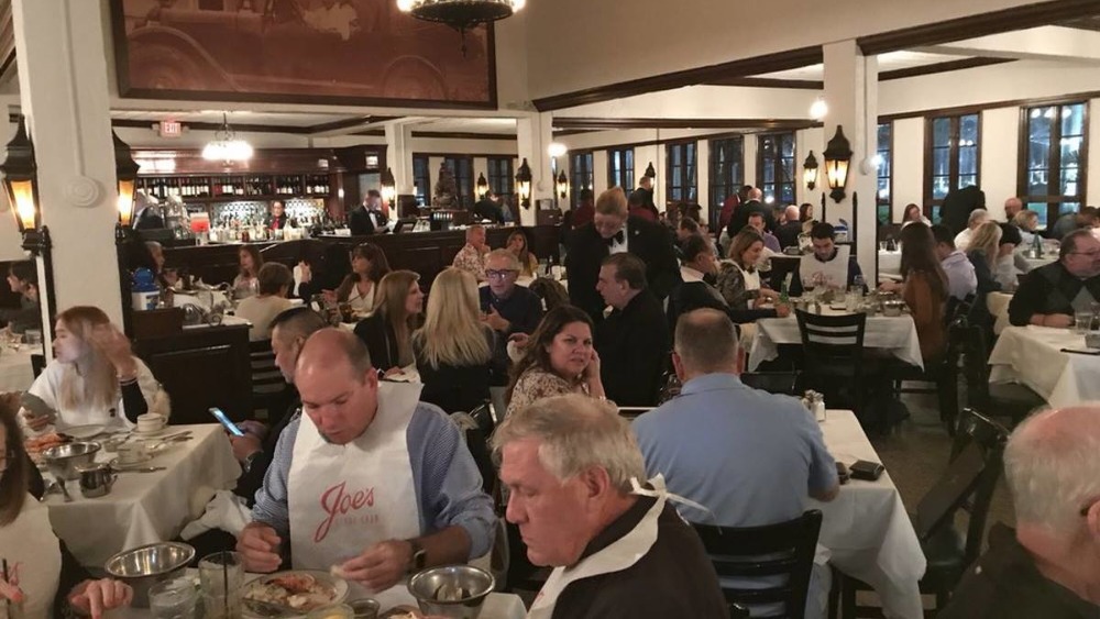 Joe's Stone Crab restaurant