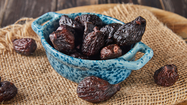 bowl of prunes