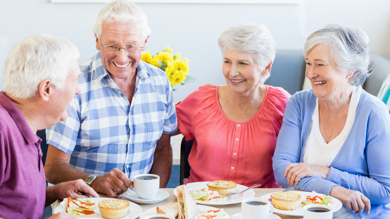 Older couples eating breakfast