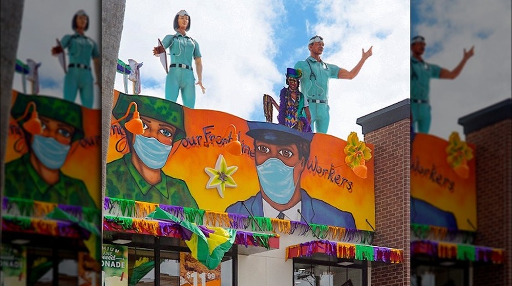 Popeyes decked up for Mardi Gras