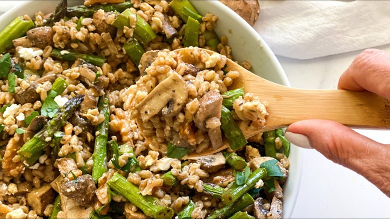 Roasted mushroom and asparagus salad