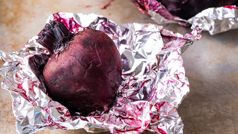 Roasted beets in foil