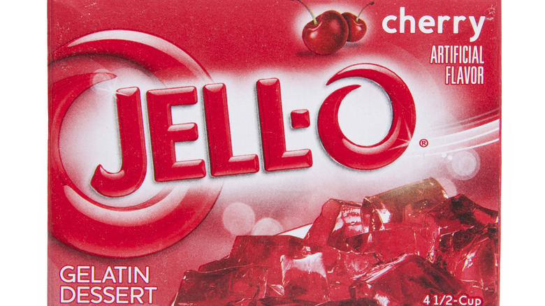 Front label of a box of cherry Jell-O