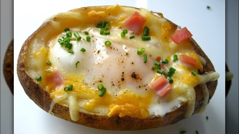 Breakfast baked potato with egg 