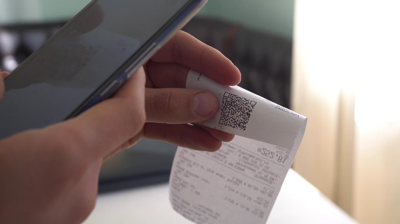 Scanning QR code on receipt