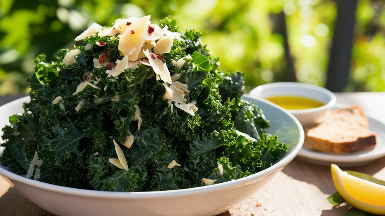 kale salad with lemon and olive oil