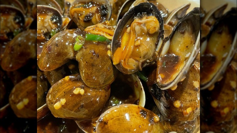 Andrew Zimmern's saucy clams