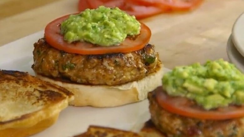 Burger with tomato and tomatillo salsa