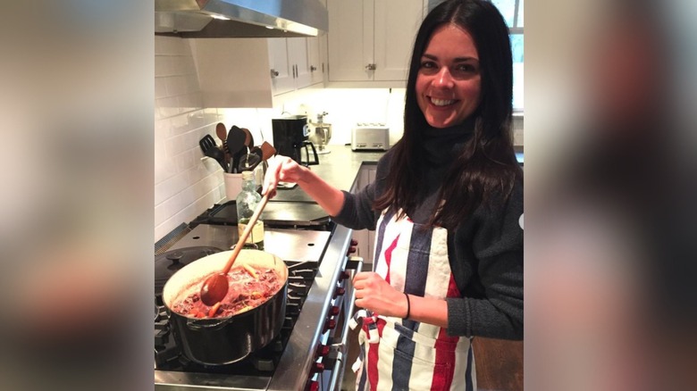 Katie Lee Biegel cooking Beef Bourginon