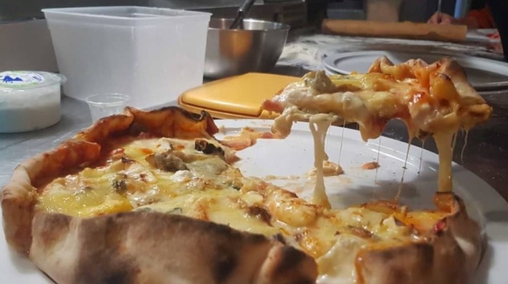 Pizza with the most cheeses in the world