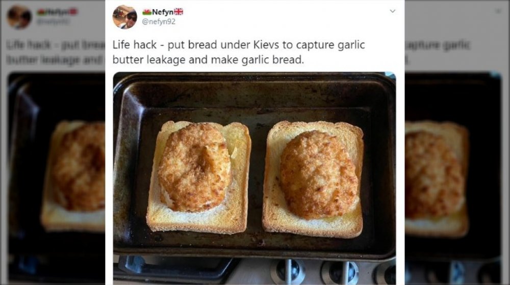 garlic bread hack on Twitter