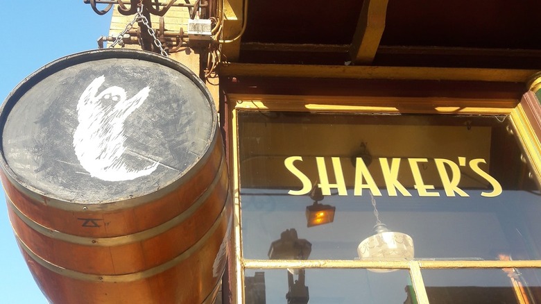 Shaker's Cigar Bar exterior