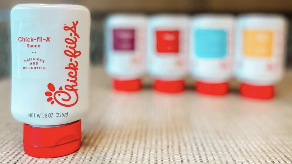 Chick-fil-a sauce squeeze bottles