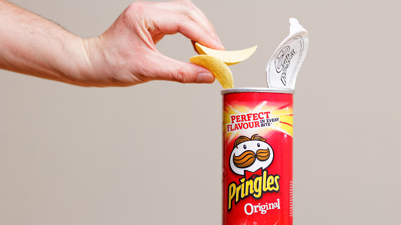 Pringles crisps