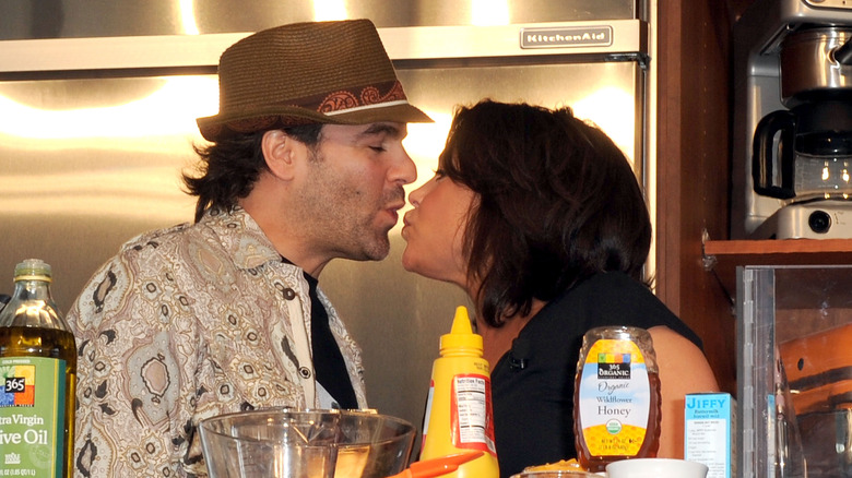 John Cusimano and Rachael Ray kiss