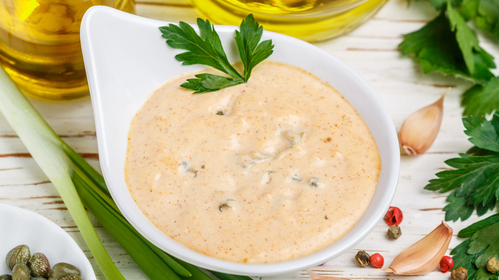 Remoulade sauce in bowl