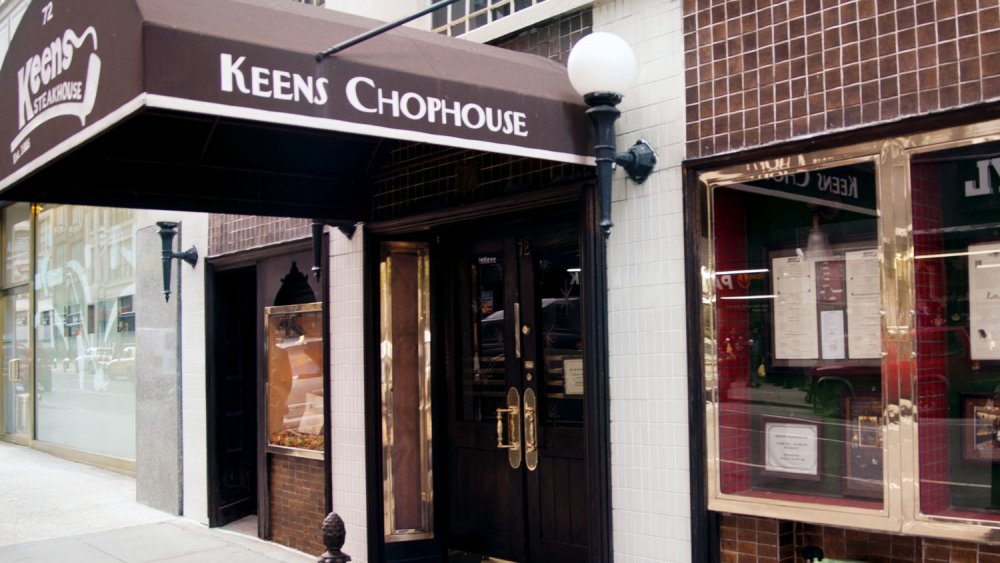 Exterior of Keens Steakhouse