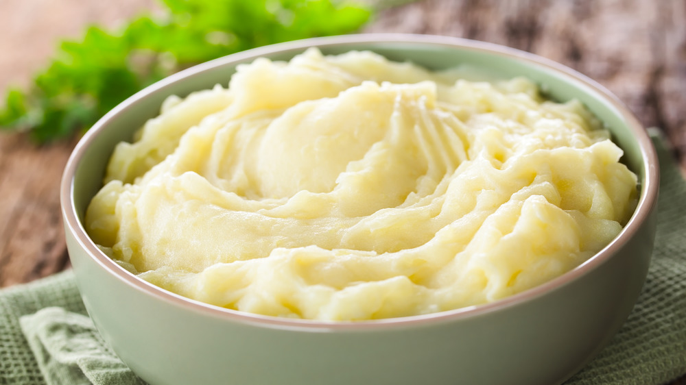 Mashed potatoes in a bowl