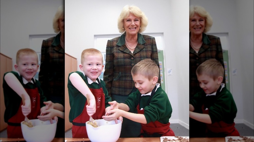 Camilla and kids bake cookies