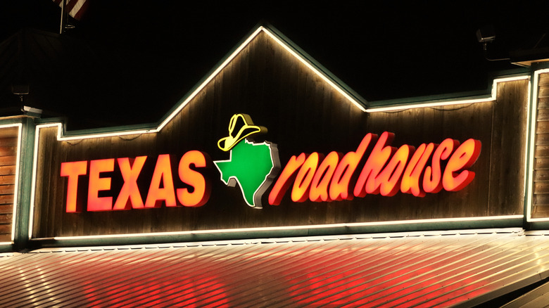 Texas Roadhouse sign