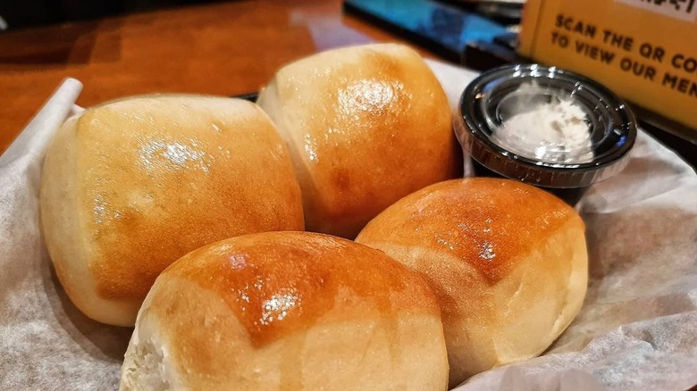 Texas Roadhouse rolls